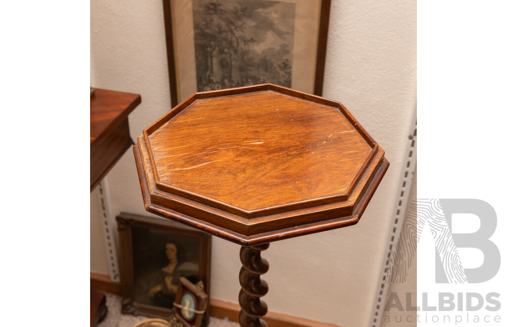 Good Victorian Flame Mahogany Barley Twist Jardinière Stand