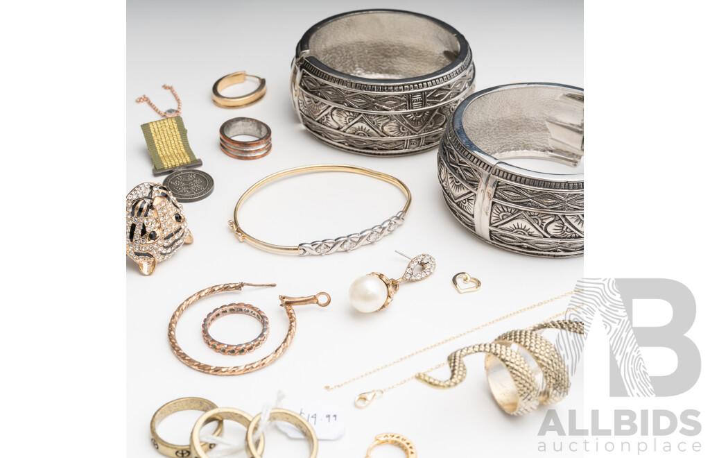 Collection of Gold/silver Tone Jewellery Items Including 1/20 9ct Hallmarked Bangle with Cz Gemstones