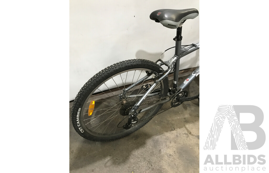 Schwinn Mesa 24 Speed Mountain Bike