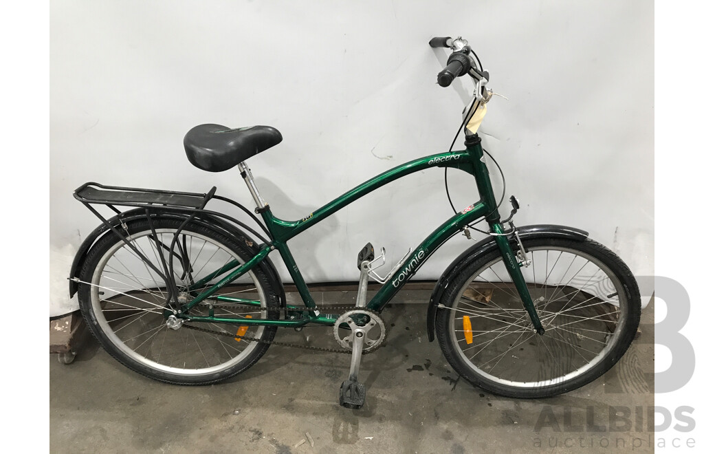 Electra Townie 3 Speed Cruiser Bike