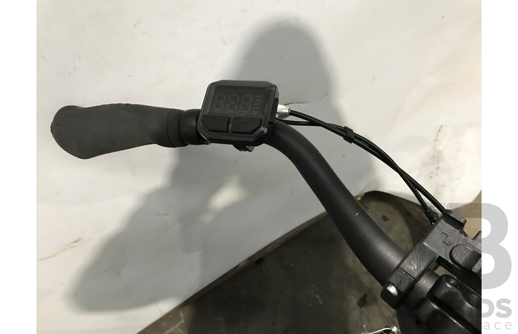 Velectrix Cruiser 8 Speed Electric Bike