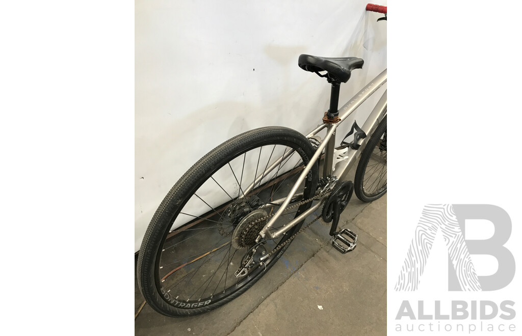 Trek Dual Sport 24 Speed Hybrid Bike