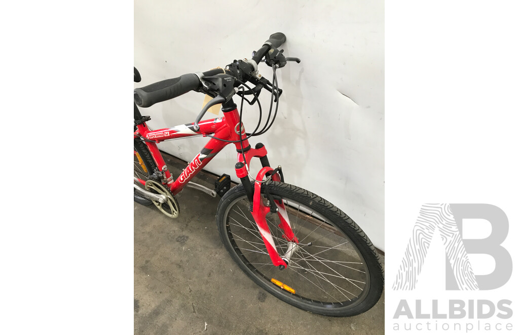Giant Upland SE 21 Speed Hybrid Bike