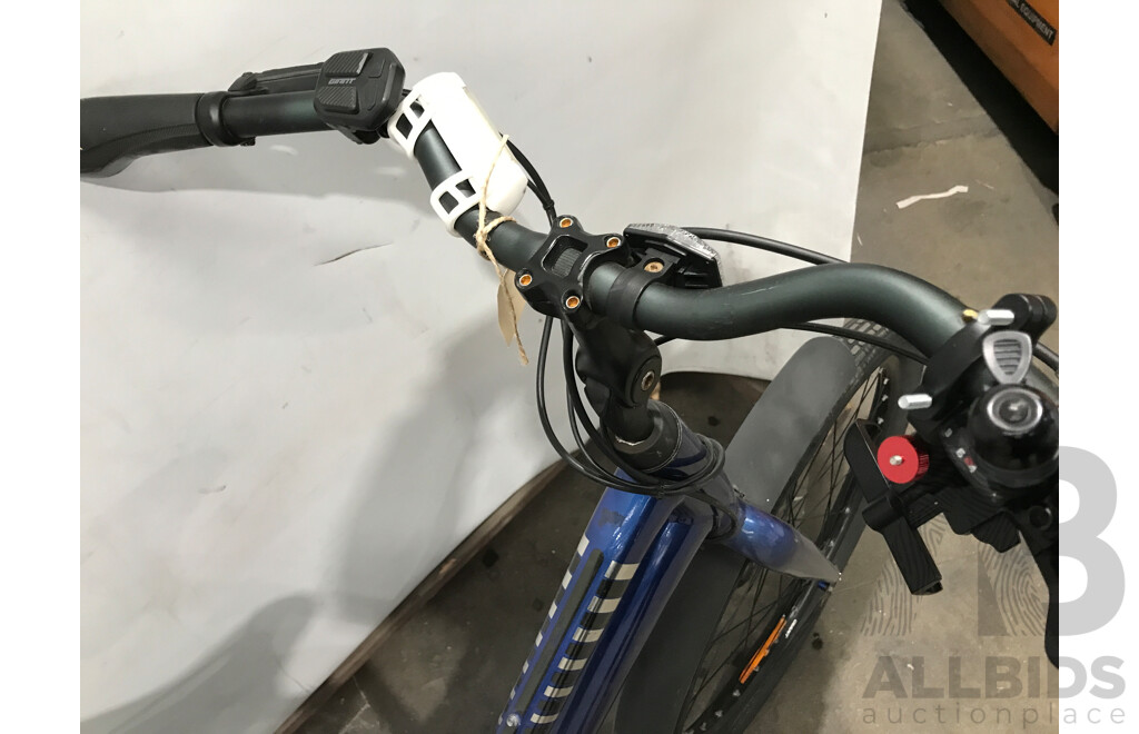 Giant Syncdrive 9 Speed Electric Bike