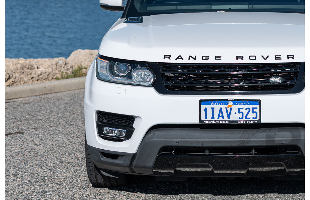 02/2017 Land Rover Range Rover Sport 3.0 TDV6 SE (AWD) LW MY17 4d Wagon Fuji White Turbo Diesel V6 3.0L