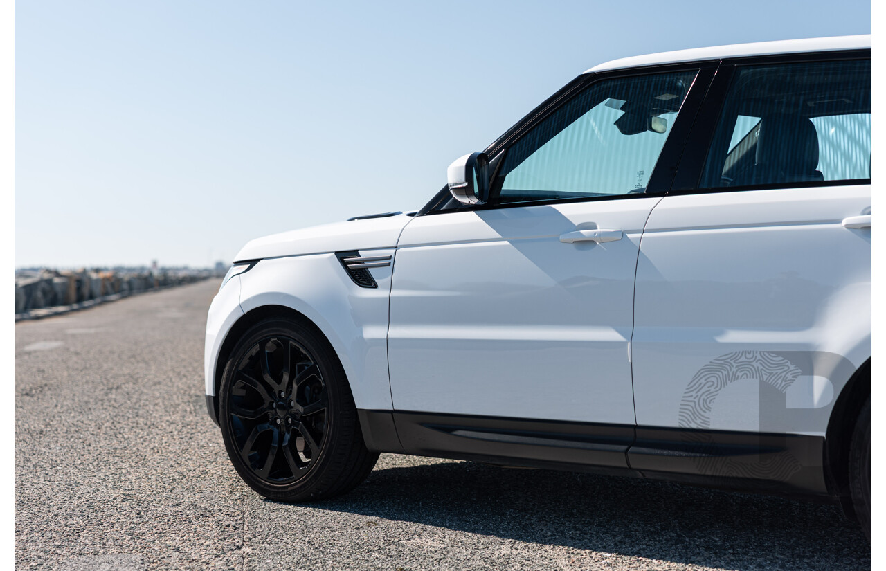 02/2017 Land Rover Range Rover Sport 3.0 TDV6 SE (AWD) LW MY17 4d Wagon Fuji White Turbo Diesel V6 3.0L