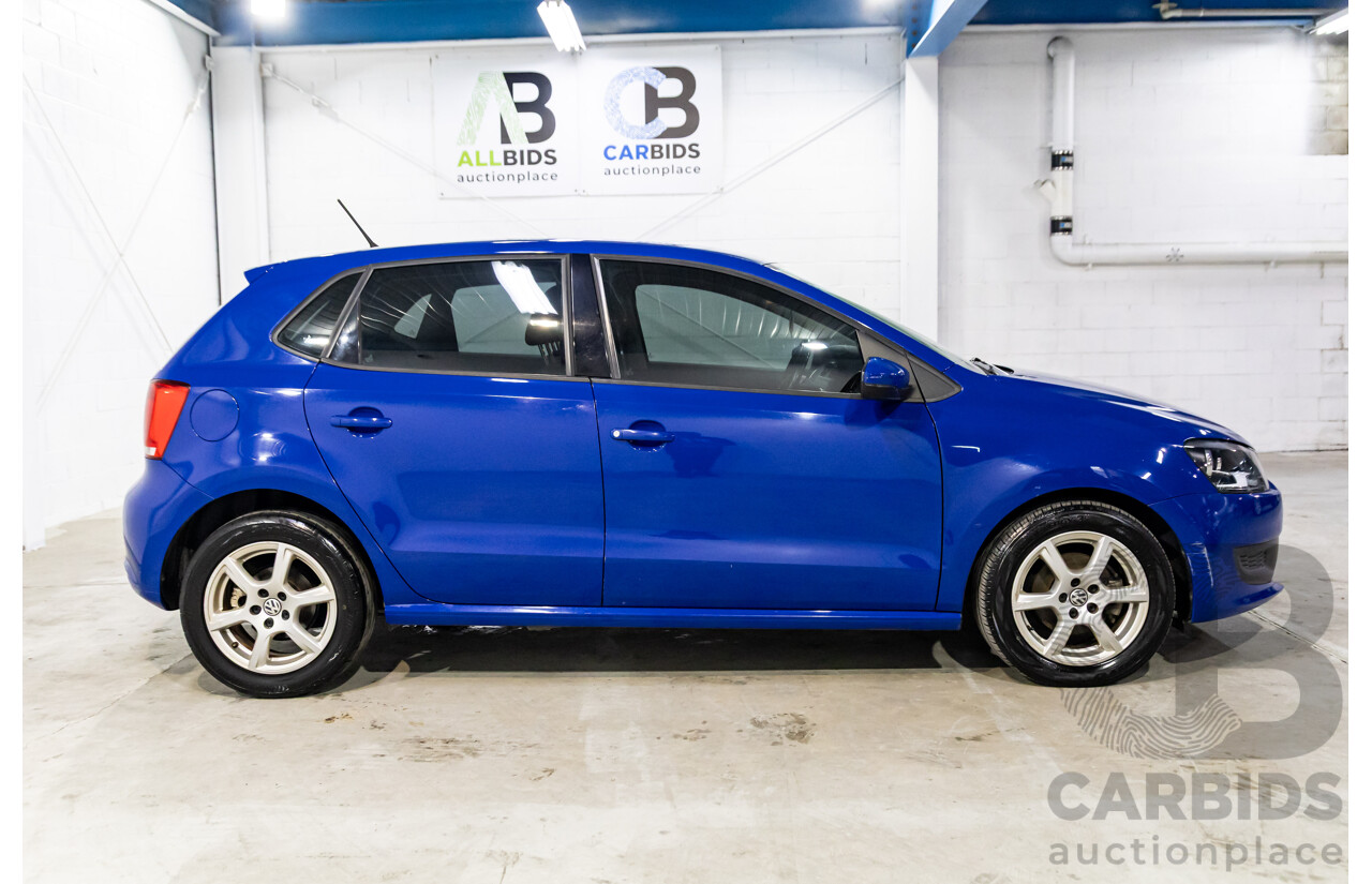 11/2010 Volkswagen Polo 66 TDI Comfortline 6R 5d Hatchback Ocean Blue Metallic Turbo Diesel 1.6L