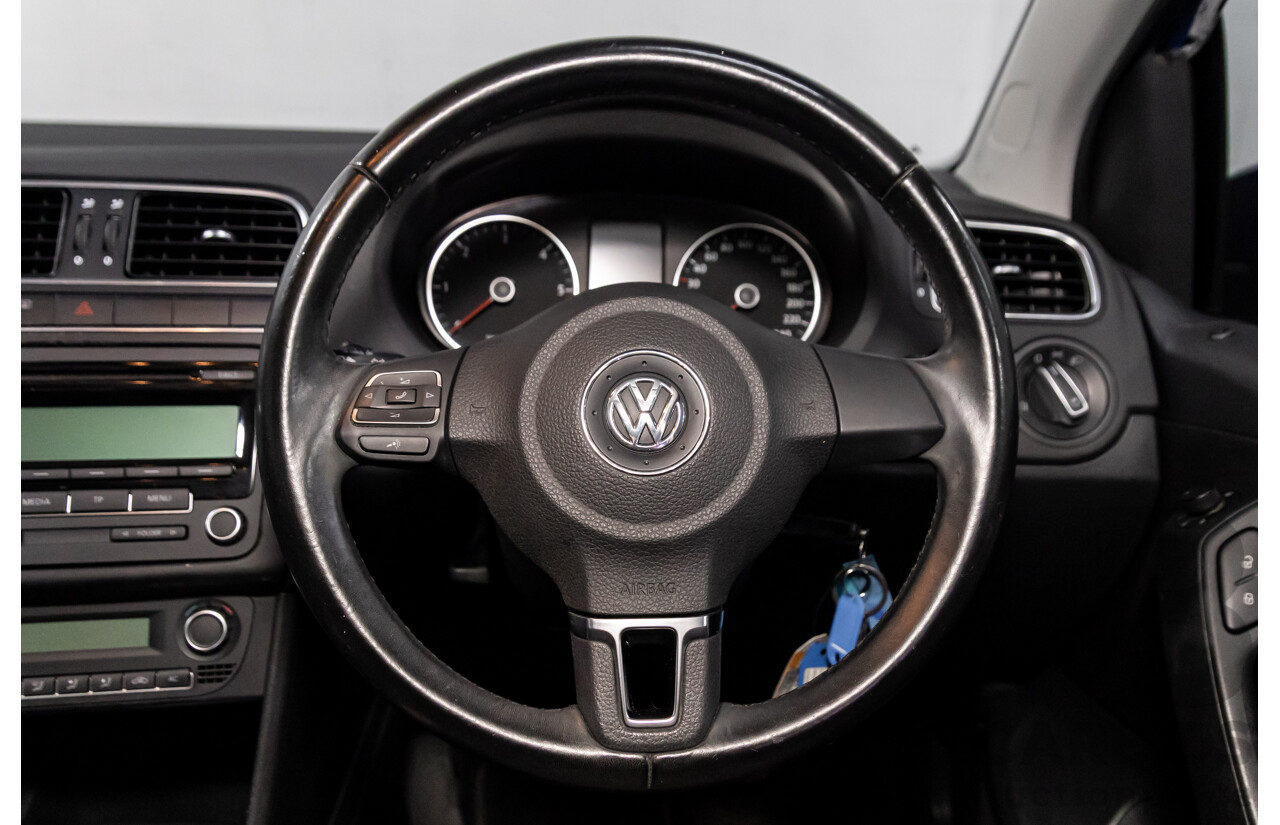 11/2010 Volkswagen Polo 66 TDI Comfortline 6R 5d Hatchback Ocean Blue Metallic Turbo Diesel 1.6L
