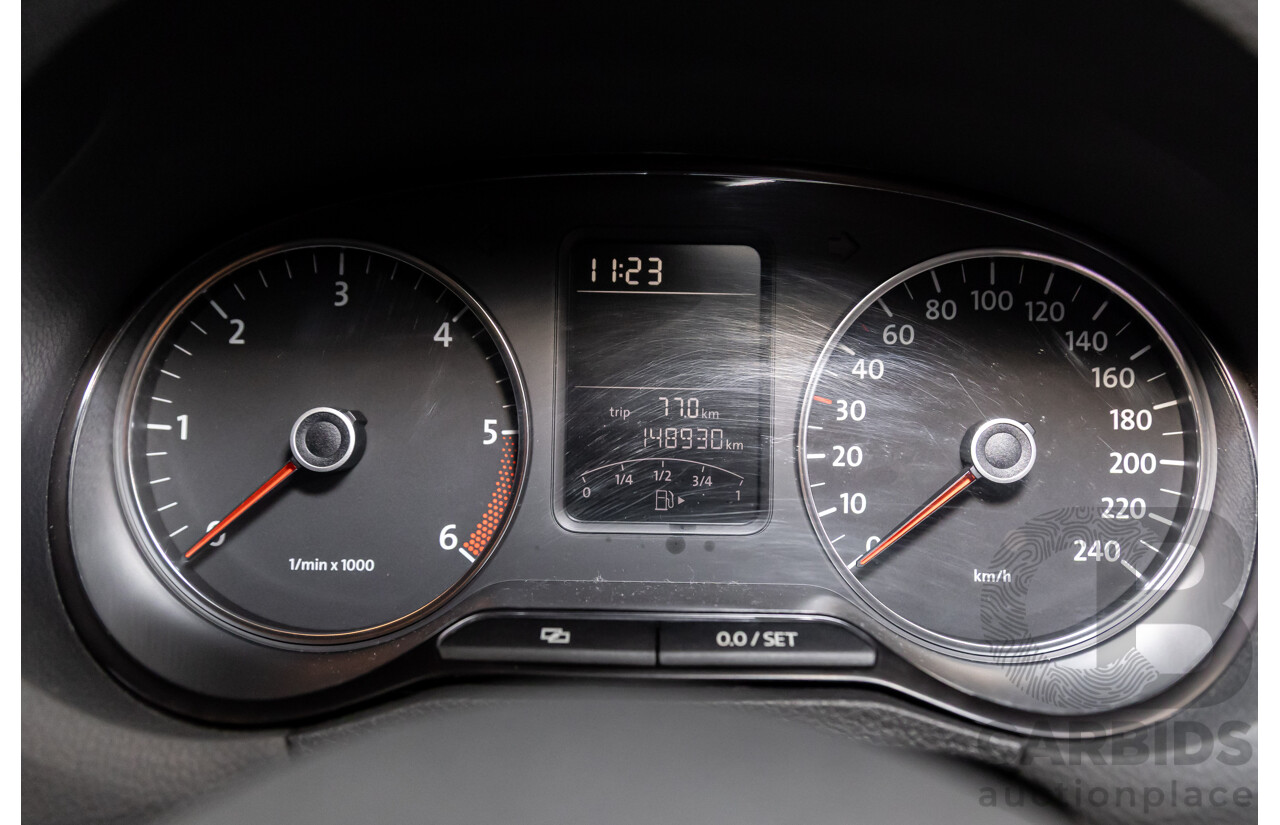 11/2010 Volkswagen Polo 66 TDI Comfortline 6R 5d Hatchback Ocean Blue Metallic Turbo Diesel 1.6L