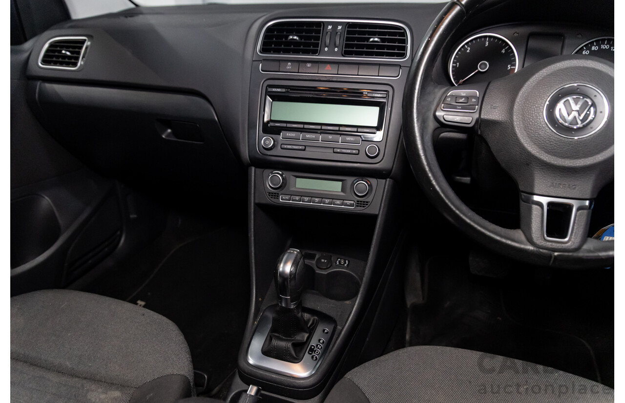 11/2010 Volkswagen Polo 66 TDI Comfortline 6R 5d Hatchback Ocean Blue Metallic Turbo Diesel 1.6L