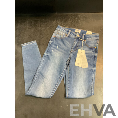 JUST JEANS Jeans Size (x5) and GHANDA T-Shirts (x2) - Lot of 7