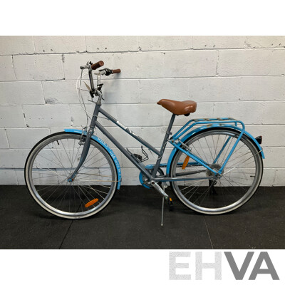 Blue and Gray Bike 7 Speed