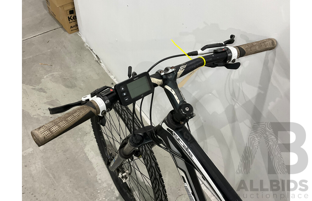 Scott Scale 60 Mountain Bike (48cm Frame)