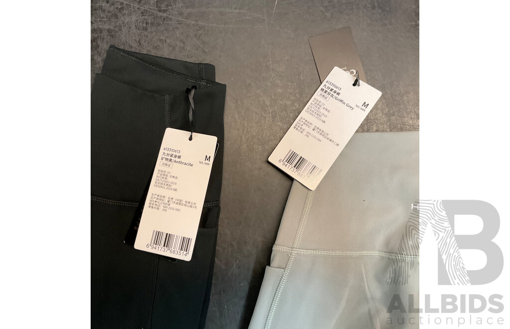Assorted Women's Clothing Size M,10,12 - Lot of 11
