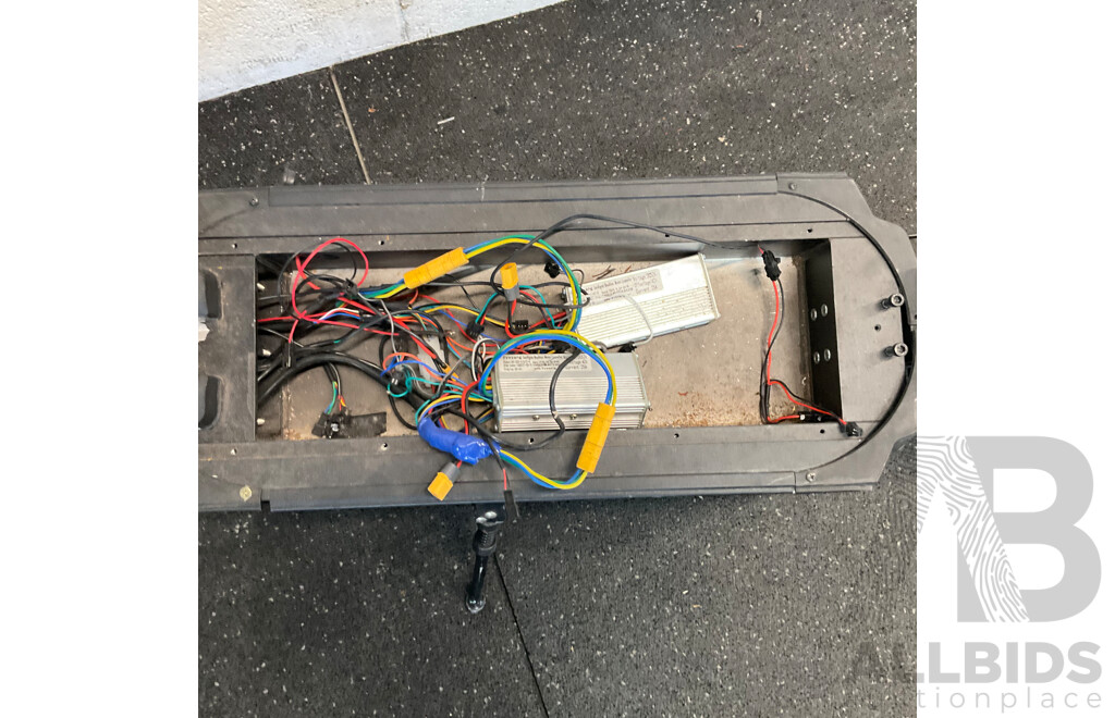 Unbranded Scooter for Parts or Spares