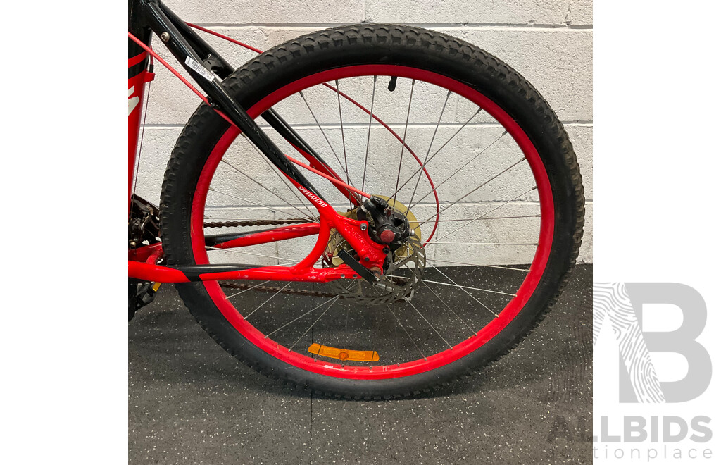 Specialized Hardrock Red Mountain Bike (49cm Frame)