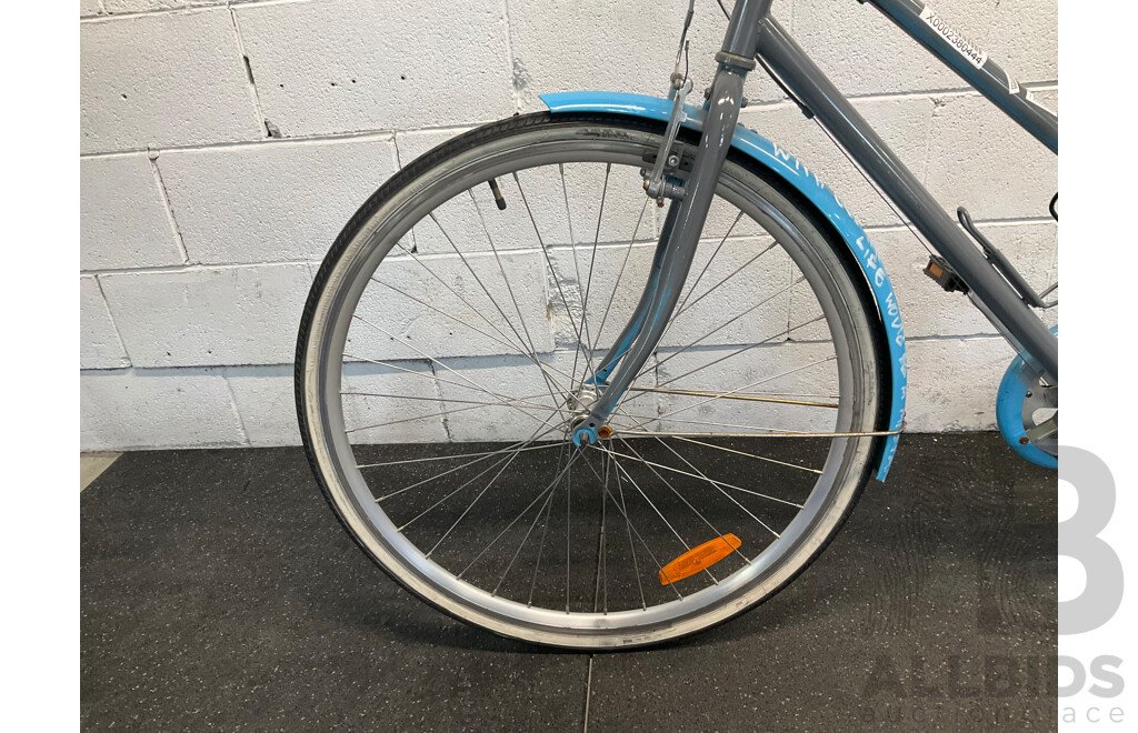 Blue and Gray Bike 7 Speed