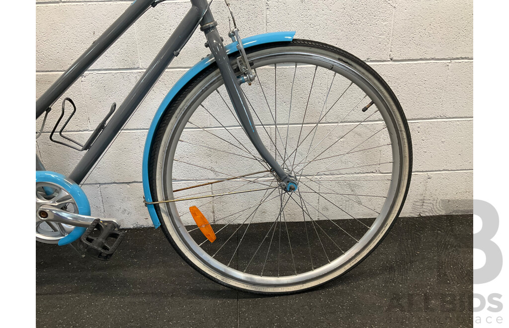 Blue and Gray Bike 7 Speed