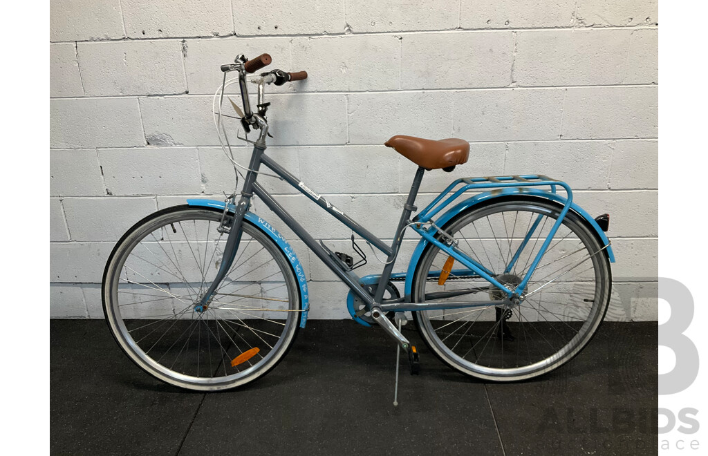 Blue and Gray Bike 7 Speed