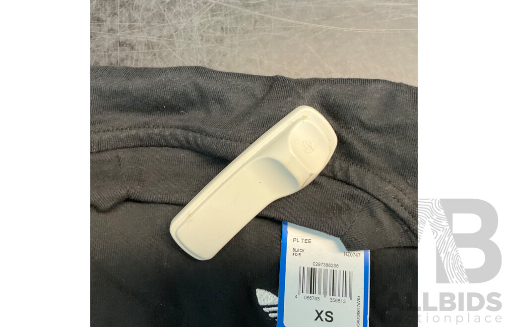 FILA T-shirts & Assorted T-shirt/ Pants/ Top - Size XS/S/8