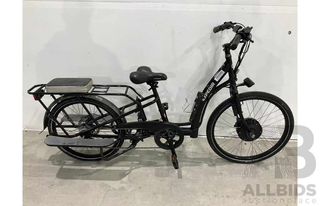 Expedir Electric Bike (34cm Frame)