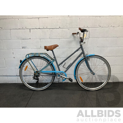 Blue and Gray Bike 7 Speed