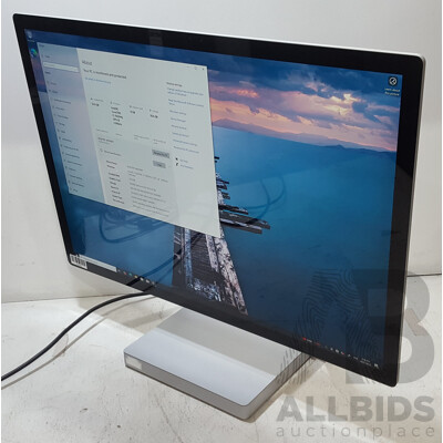 Microsoft (1707) Surface Studio 2 Intel Core i7 (7820HQ) 2.90GHz-3.90GHz 4-Core CPU 28-Inch Touchscreen All-in-One Computer