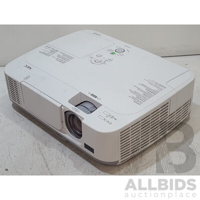 NEC (M300X) XGA 3LCD Projector
