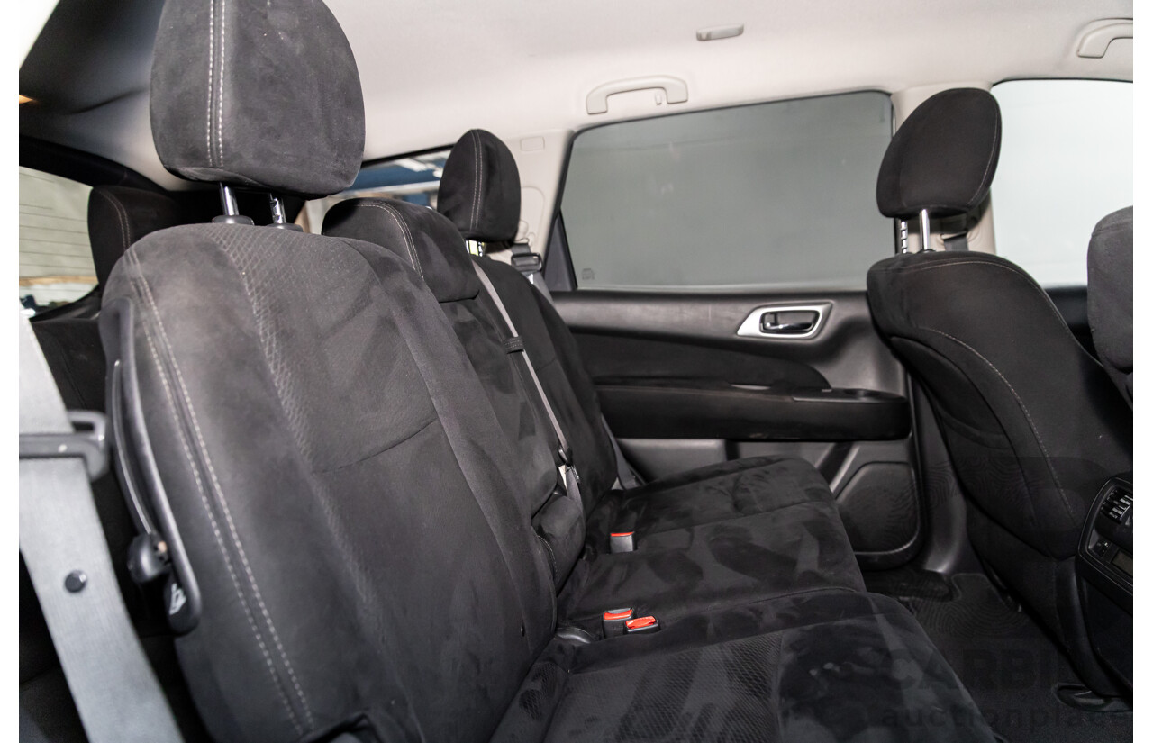 10/2016 Nissan Pathfinder ST (4x2) FWD R52 MY15 Upgrade 4d Wagon Gun Metallic Grey V6 3.5L - 7 Seater