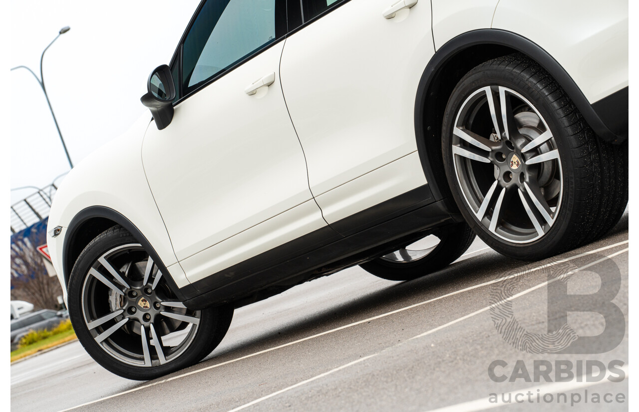 3/2011 Porsche Cayenne S (AWD) Series 2 4d Wagon White V8 4.8L