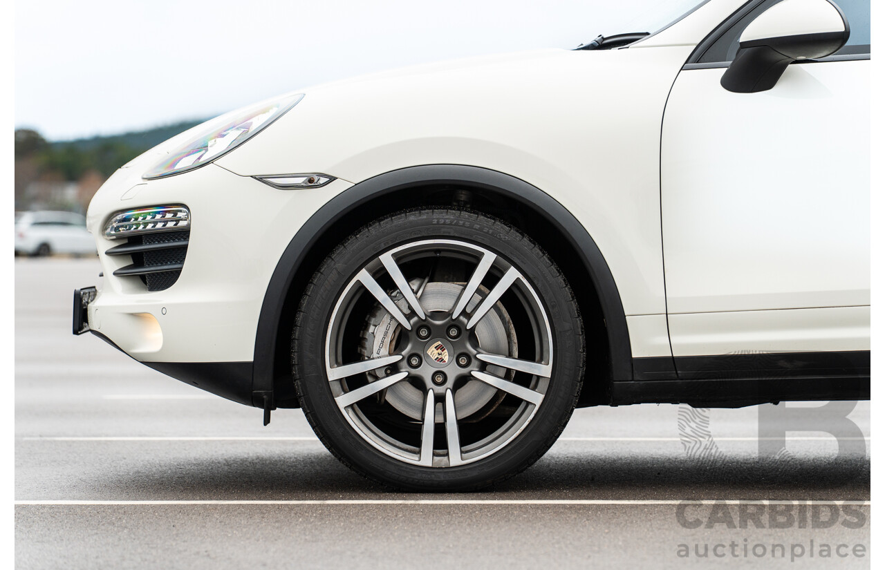 3/2011 Porsche Cayenne S (AWD) Series 2 4d Wagon White V8 4.8L
