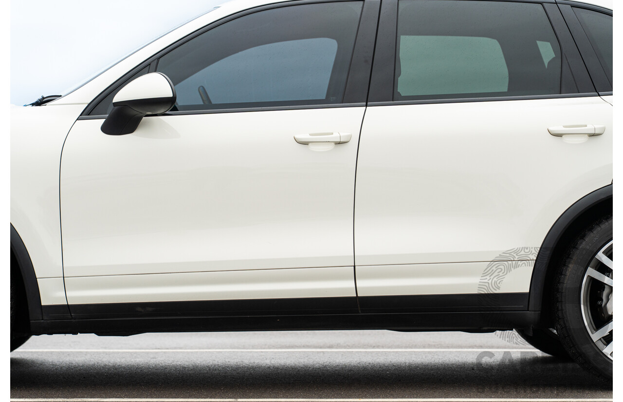 3/2011 Porsche Cayenne S (AWD) Series 2 4d Wagon White V8 4.8L