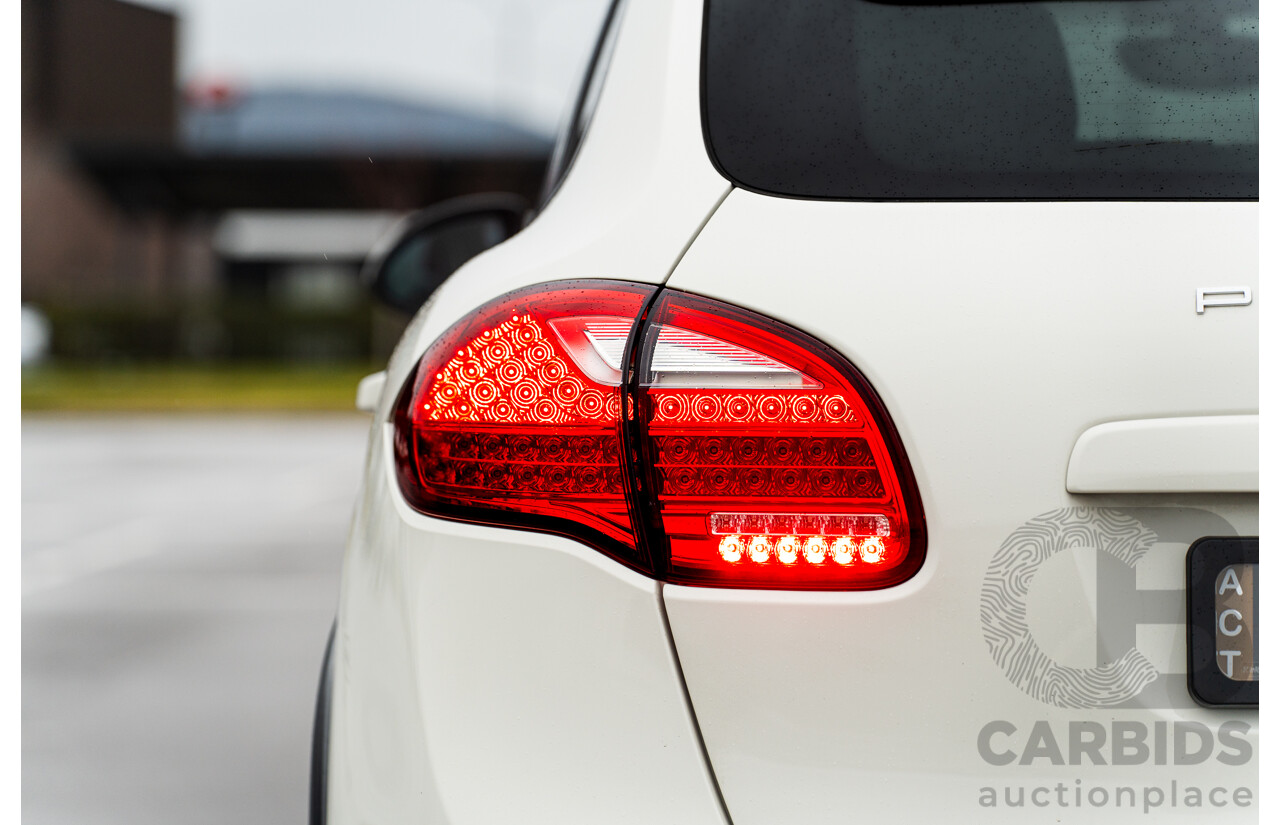 3/2011 Porsche Cayenne S (AWD) Series 2 4d Wagon White V8 4.8L