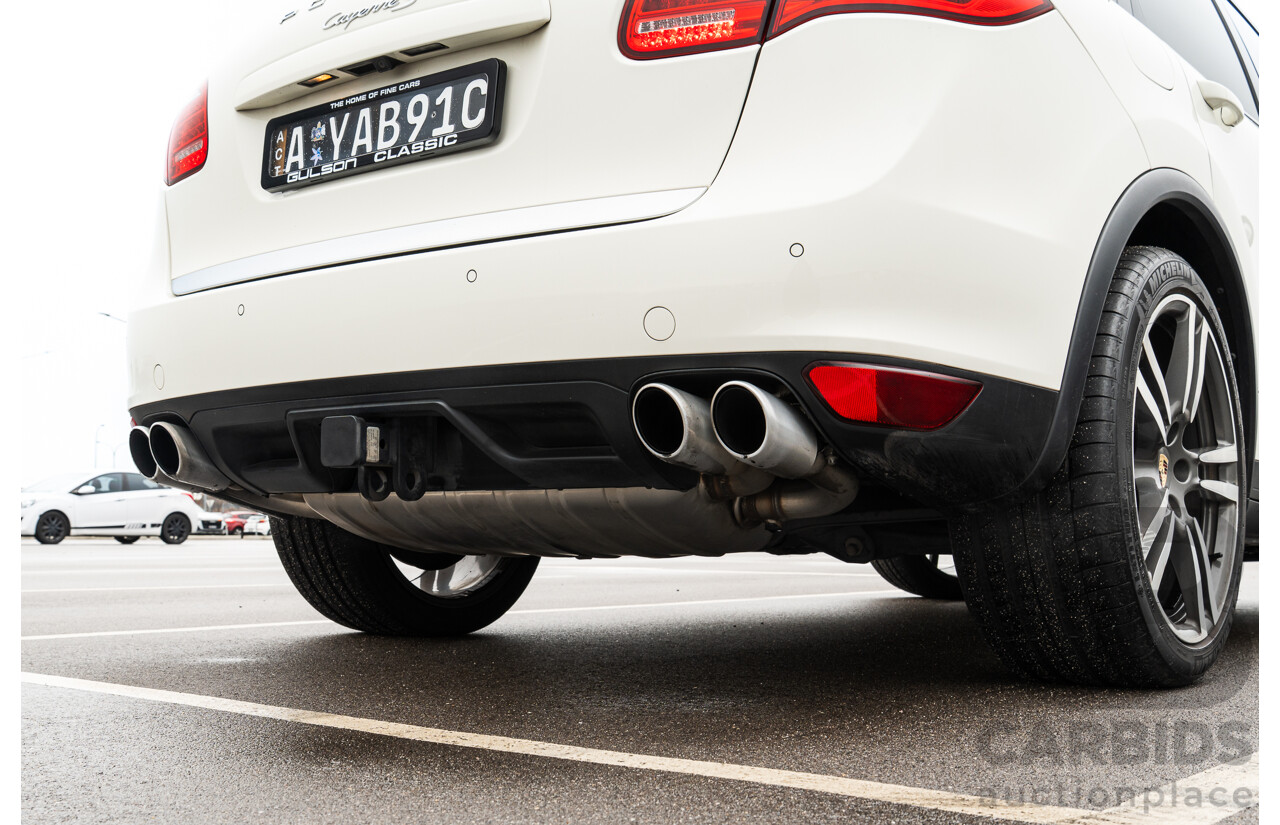 3/2011 Porsche Cayenne S (AWD) Series 2 4d Wagon White V8 4.8L