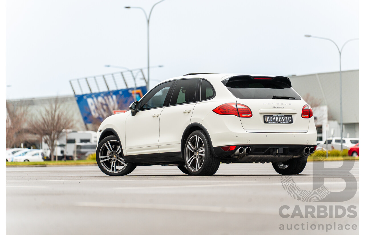 3/2011 Porsche Cayenne S (AWD) Series 2 4d Wagon White V8 4.8L