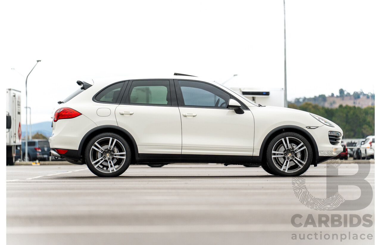 3/2011 Porsche Cayenne S (AWD) Series 2 4d Wagon White V8 4.8L