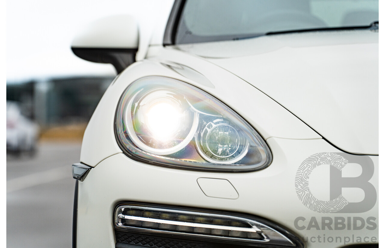 3/2011 Porsche Cayenne S (AWD) Series 2 4d Wagon White V8 4.8L
