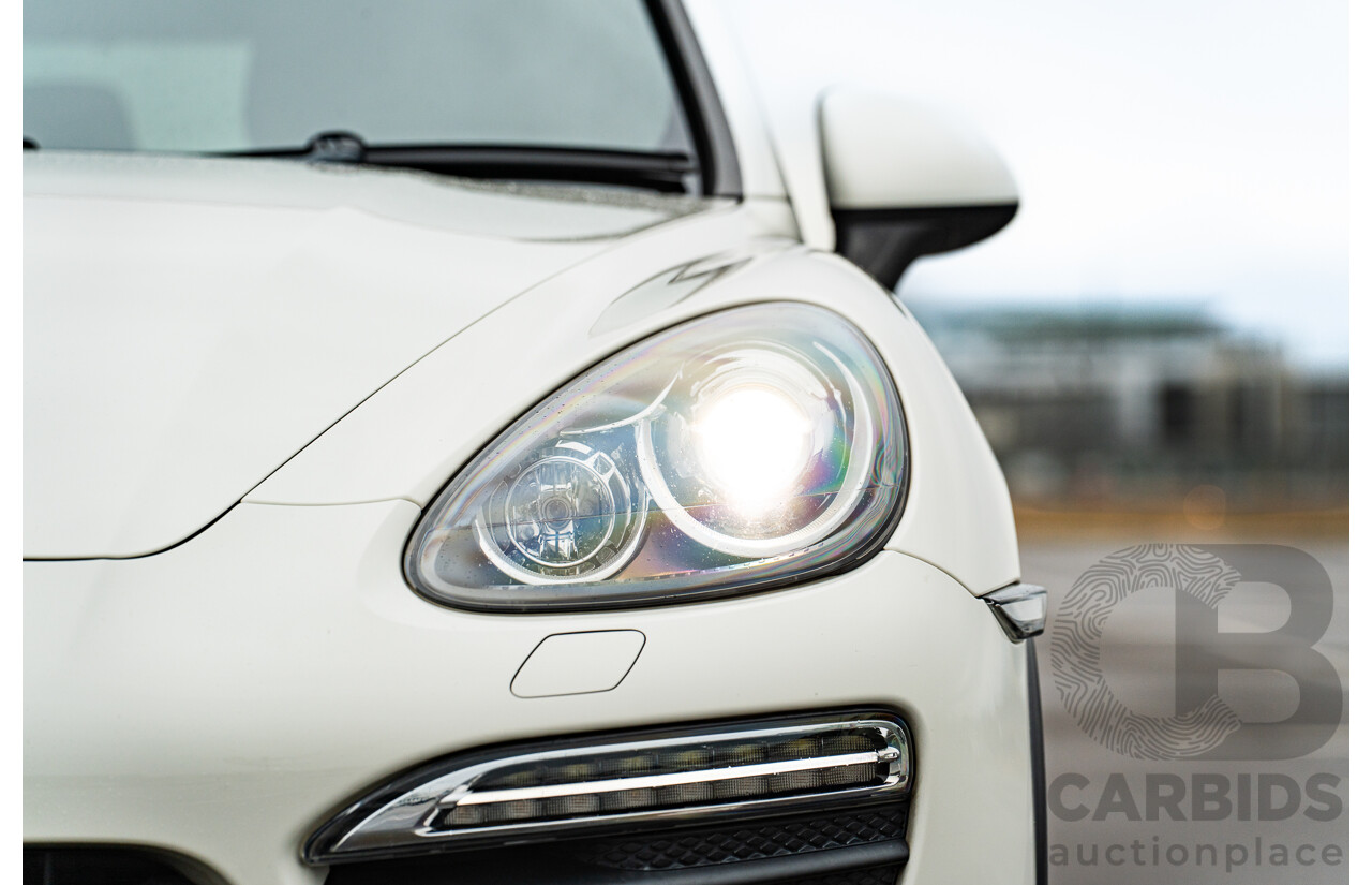 3/2011 Porsche Cayenne S (AWD) Series 2 4d Wagon White V8 4.8L