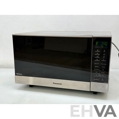 Panasonic (NN-SF574S) Stainless Steel Flatbed Inverter Microwave