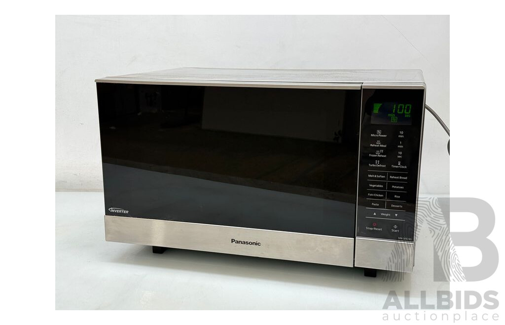 Panasonic (NN-SF574S) Stainless Steel Flatbed Inverter Microwave