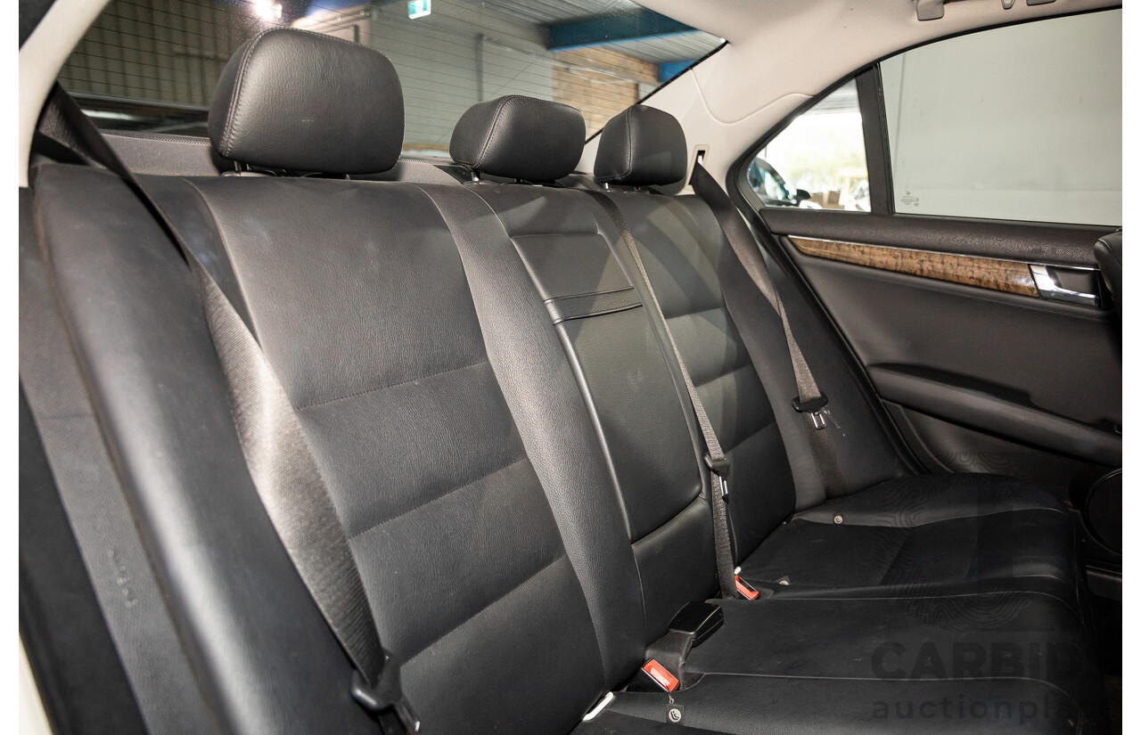 4/2009 Mercedes-Benz C280 Avantgarde W204 4d Sedan Calcite White V6 3.0L