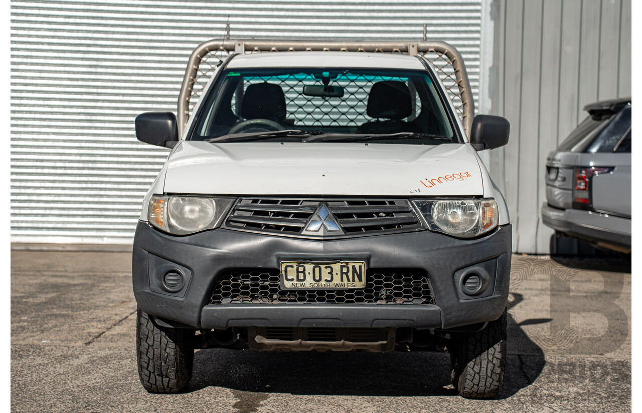 2/2014 Mitsubishi Triton GL MN MY14 Update C/Chas Solid White 2.4L