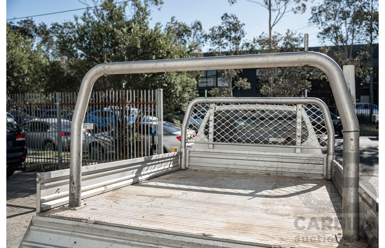 2/2014 Mitsubishi Triton GL MN MY14 Update C/Chas Solid White 2.4L