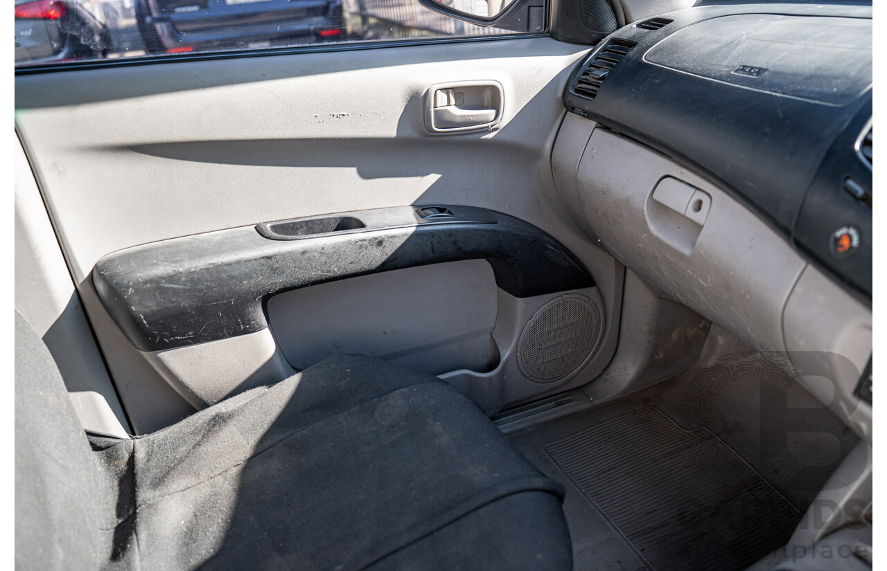 2/2014 Mitsubishi Triton GL MN MY14 Update C/Chas Solid White 2.4L