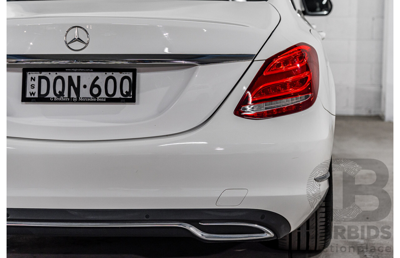 10/2014 Mercedes-Benz C200 Avantgarde 205 4d Sedan Polar White Turbo 2.0L