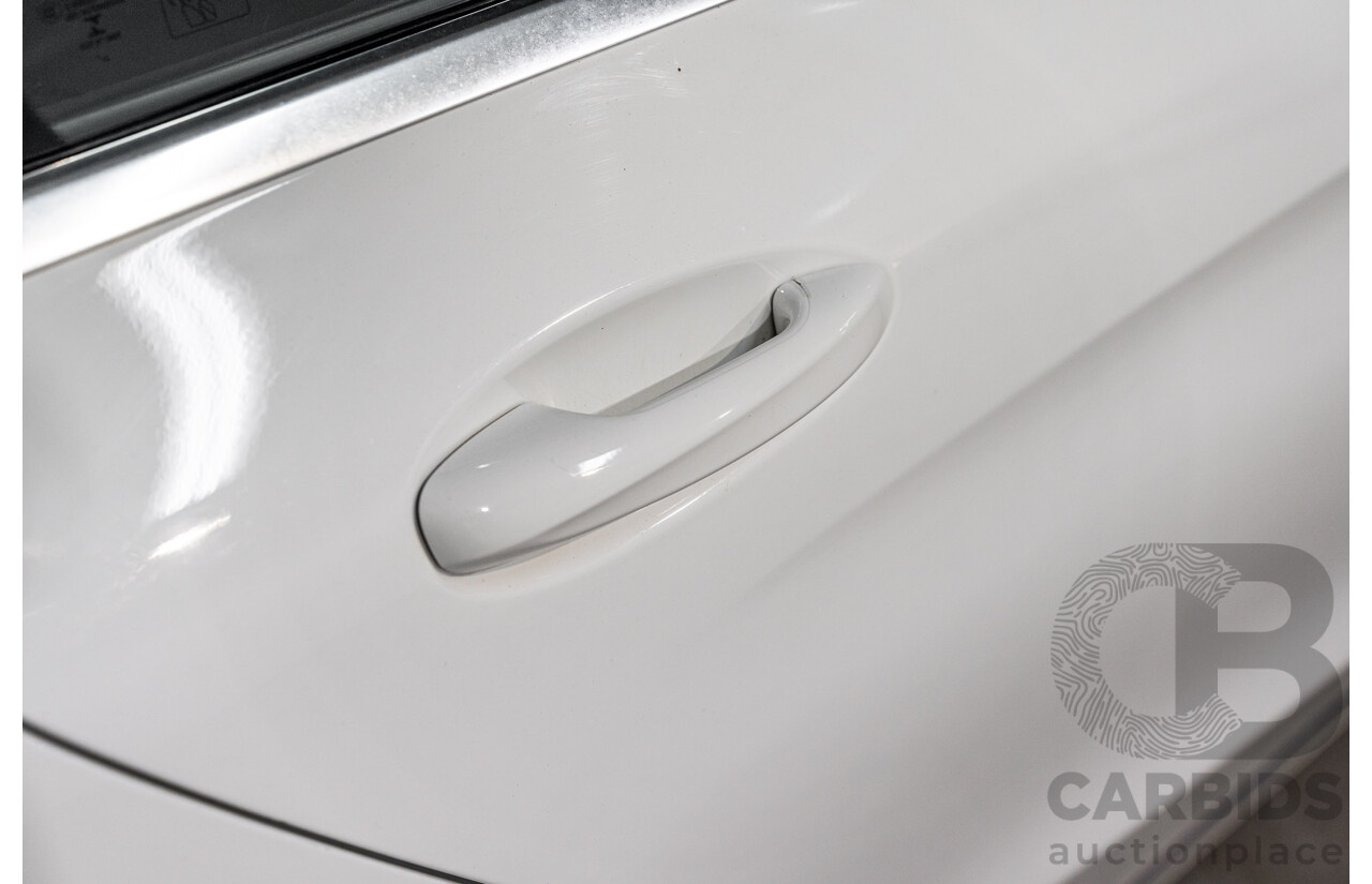 10/2014 Mercedes-Benz C200 Avantgarde 205 4d Sedan Polar White Turbo 2.0L