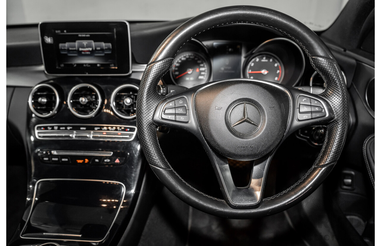 10/2014 Mercedes-Benz C200 Avantgarde 205 4d Sedan Polar White Turbo 2.0L