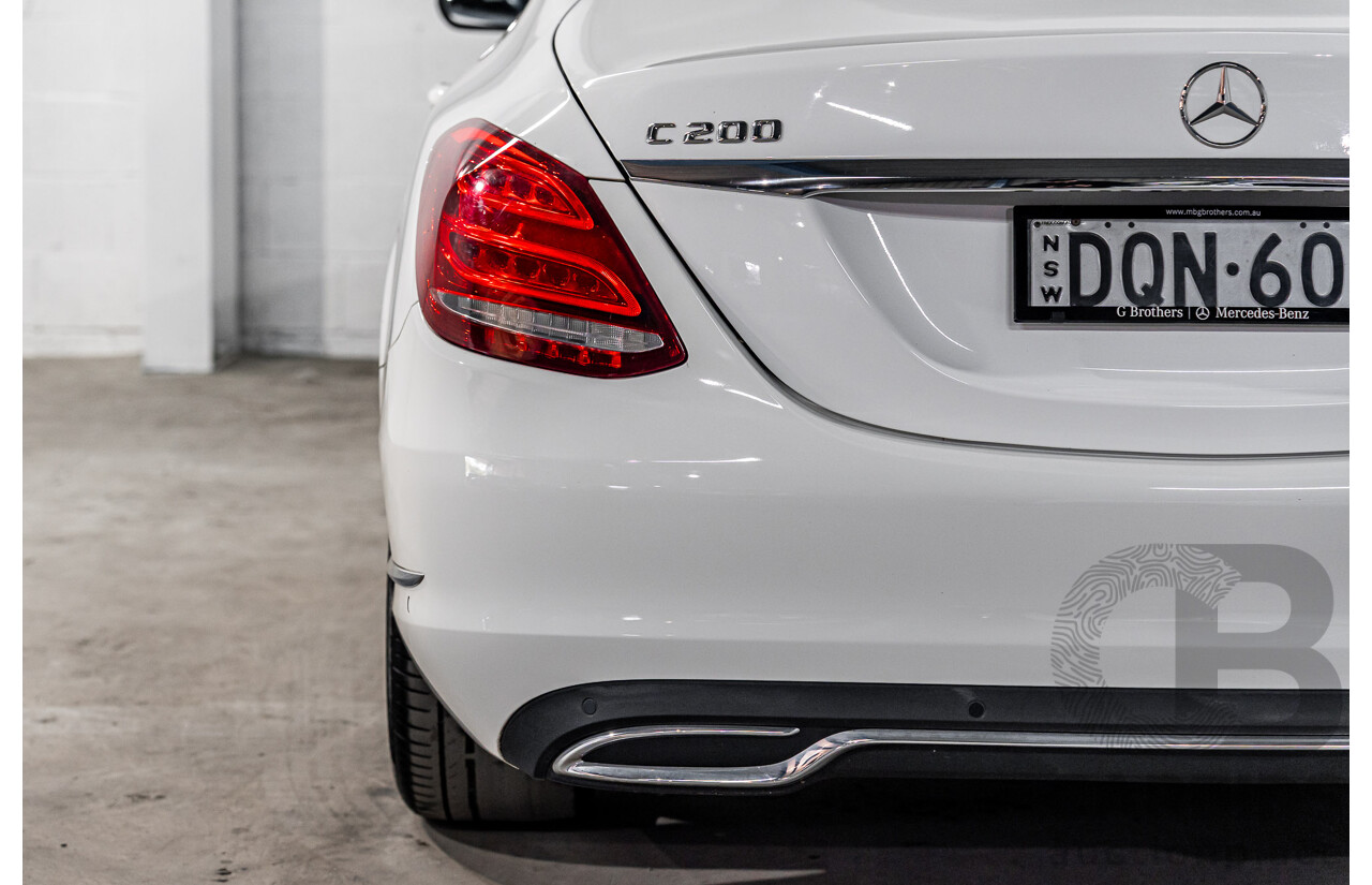 10/2014 Mercedes-Benz C200 Avantgarde 205 4d Sedan Polar White Turbo 2.0L