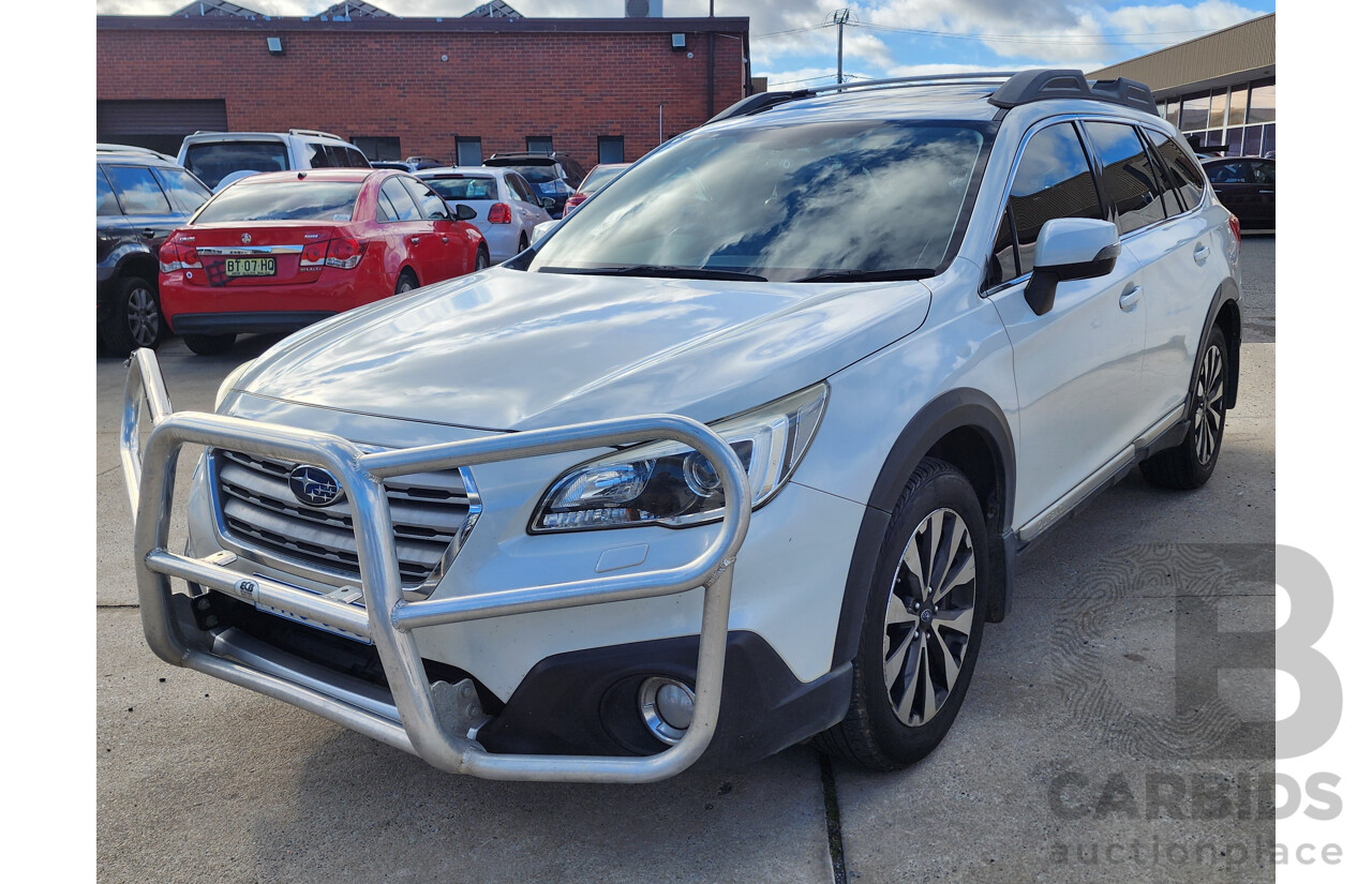 1/2015 Subaru Outback 3.6R MY15 4d Wagon White 3.6L