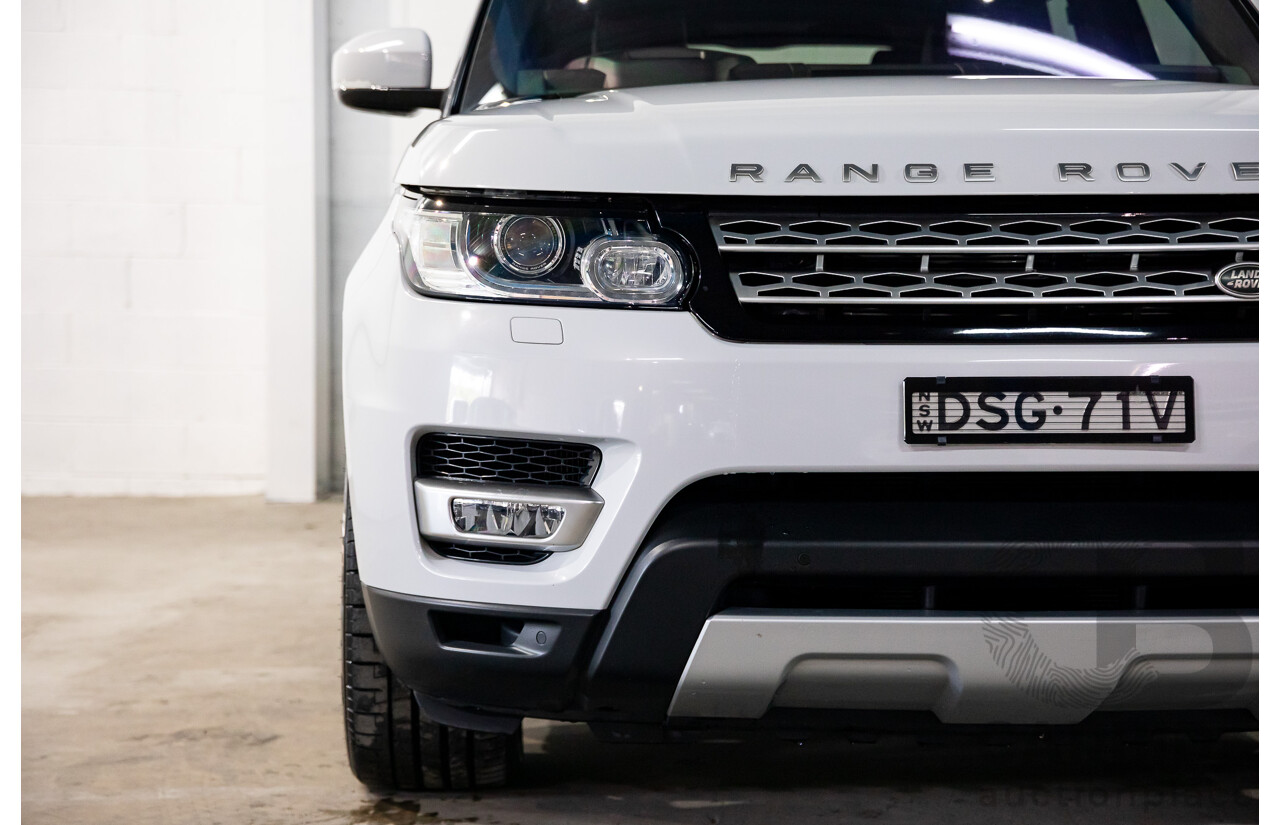 10/2017 Land Rover Range Rover Sport 3.0 SDV6 HSE (AWD) LW MY17 4d Wagon Yulong White Metallic/Santorini Black Turbo Diesel 3.0L